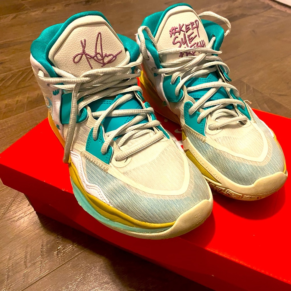 Nike Kyrie Infinity